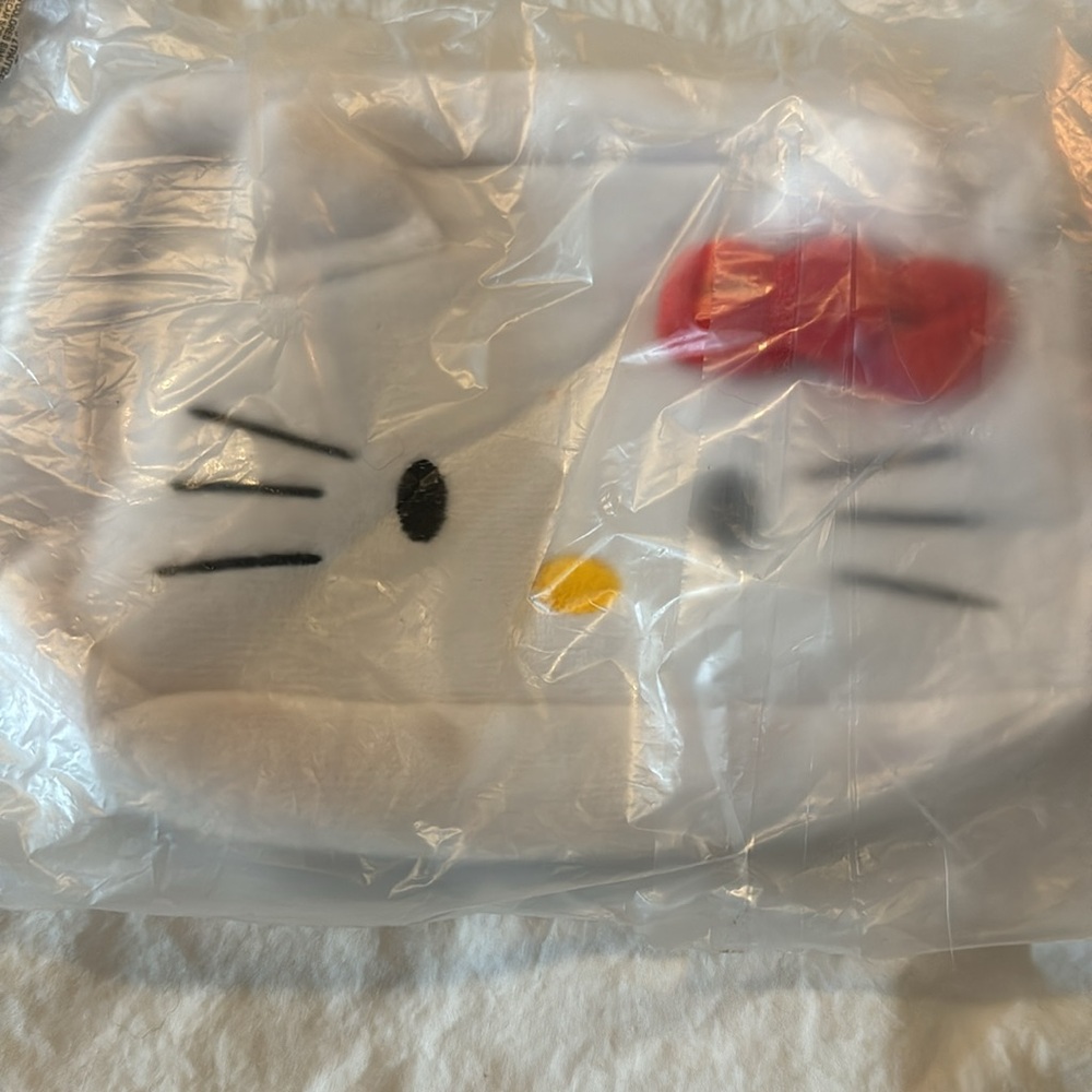 Hello Kitty Plush Pencil Pouch Makeup Bag Organizer New in package - Picture 2 of 3